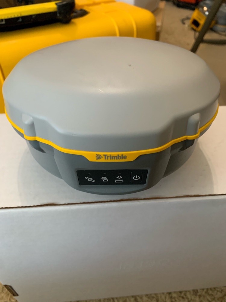 Trimble R8-S Base/Rover GPS Receiver