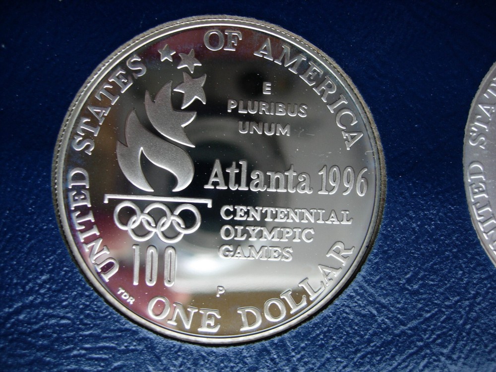 1996-P ROWING PROOF COMMEMORATIVE SILVER DOLLAR - L1424