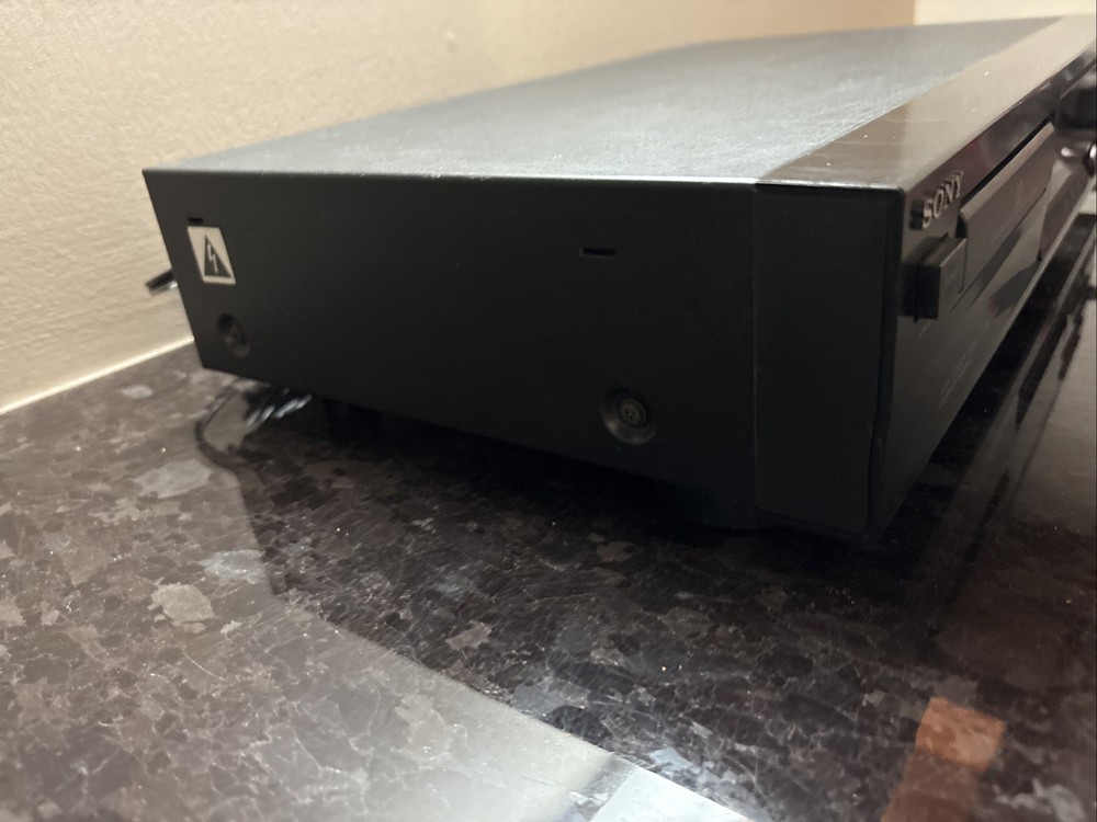 Vintage Sony CDP-215 Compact Disc Player No Remote - Tested