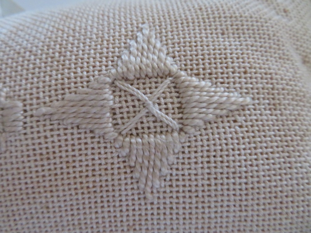 NORWEGIAN HARDANGER NEEDLEWORK OBLONG PIN CUSHION
