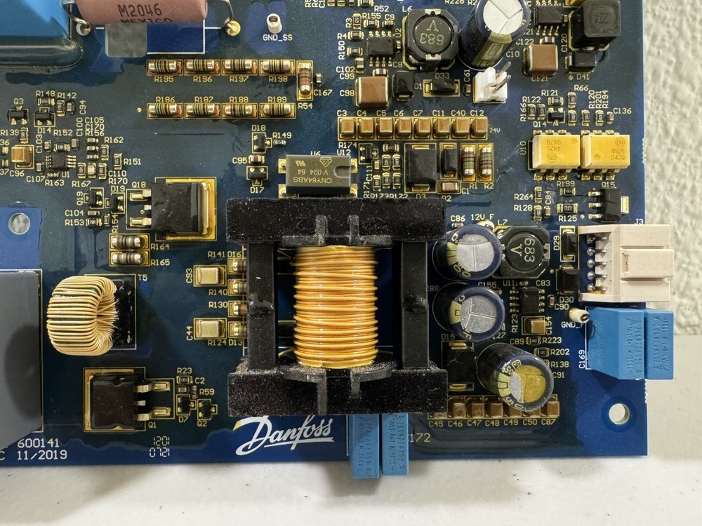 DANFOSS TURBOCOR  COMPRESSOR TT350. Softstart