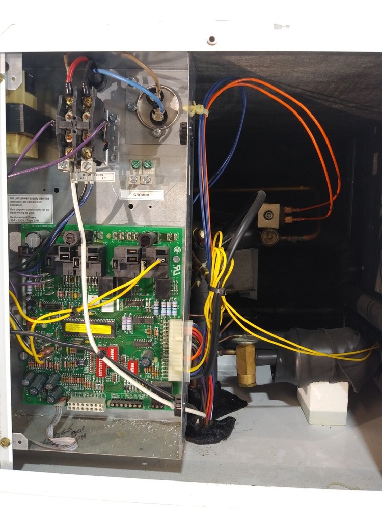 Furnace Water Heater Unit Voltage 265 Volt 60 Hz 1 Phase FLA 4.1