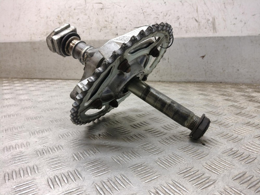2003 SUZUKI GSXR 600 K2 Rear Spindle