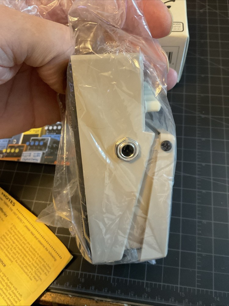 BOSS GEB-7 Bass Equalizer Pedal