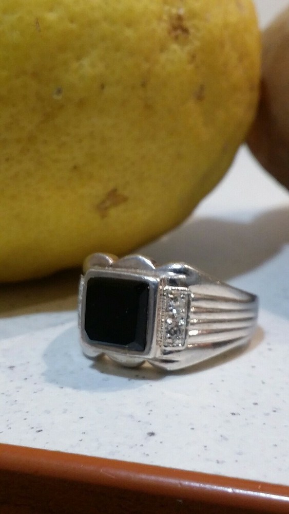 MENS 925 SILVER ONYX SOLITAIRE RING