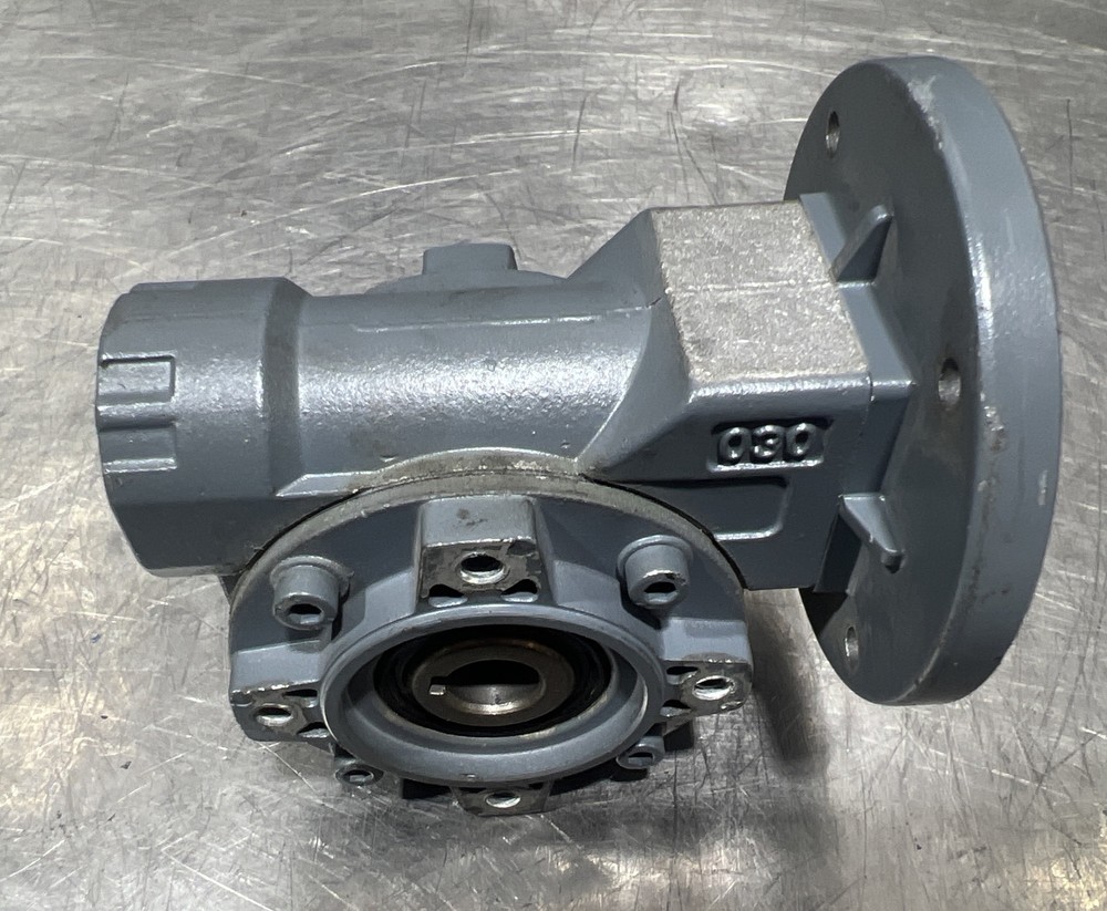 Lenze M-030-FB-1/10.6 C14P Gear Box Nos Surplus