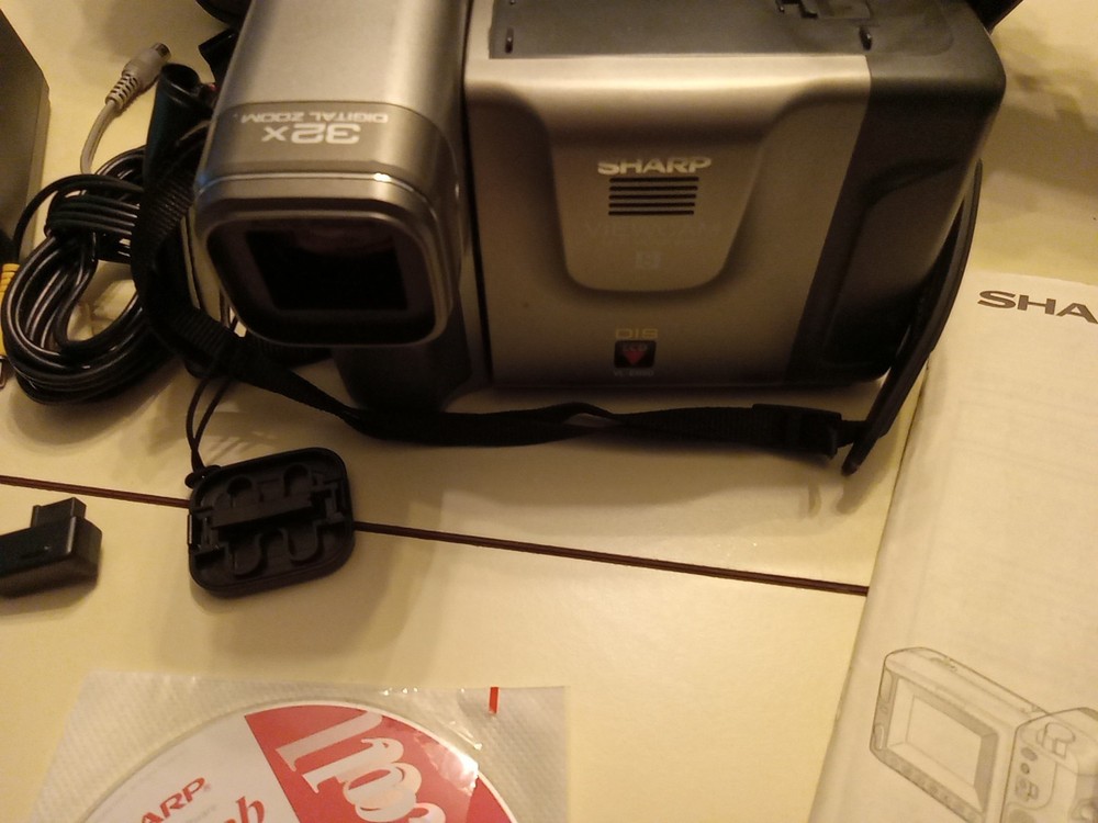 Sharp Viewcam VL-E650U 8mm VCR 32x Zoom Video Complete Set Working