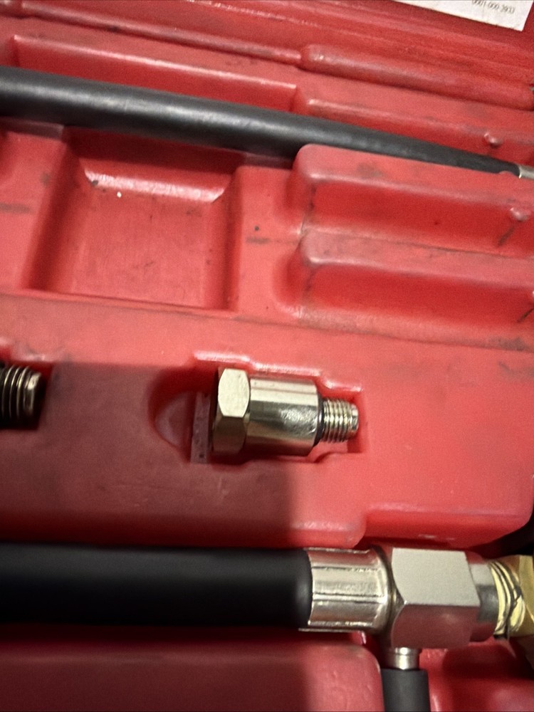 Mac Tools Compression Tester Gauge CT70 Missing Two Hoses in Box