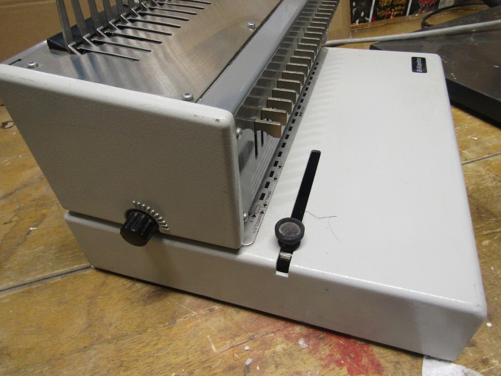 Ibico E-Kombo Electric & Manual Comb Binding Machine MISSING LEVER.