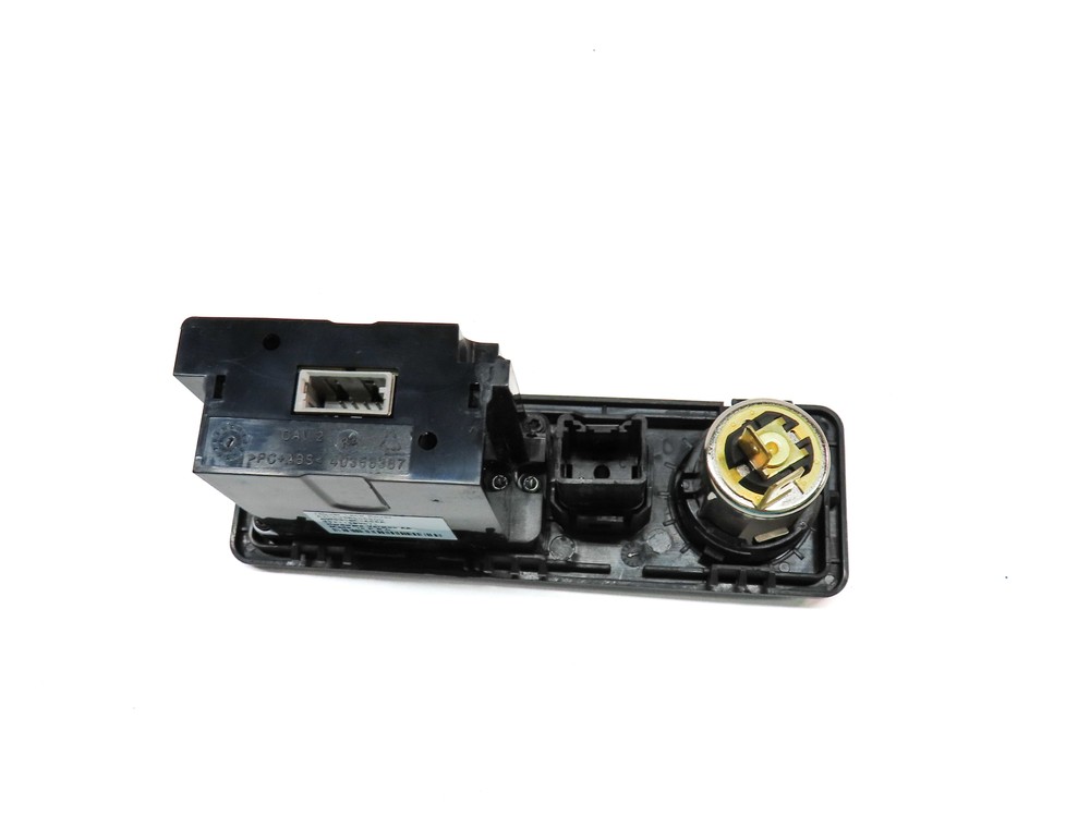2013 RANGE ROVER EVOQUE (L538) AUXILIARY AUX USB 12V PLUG SOCKET JACK PANEL