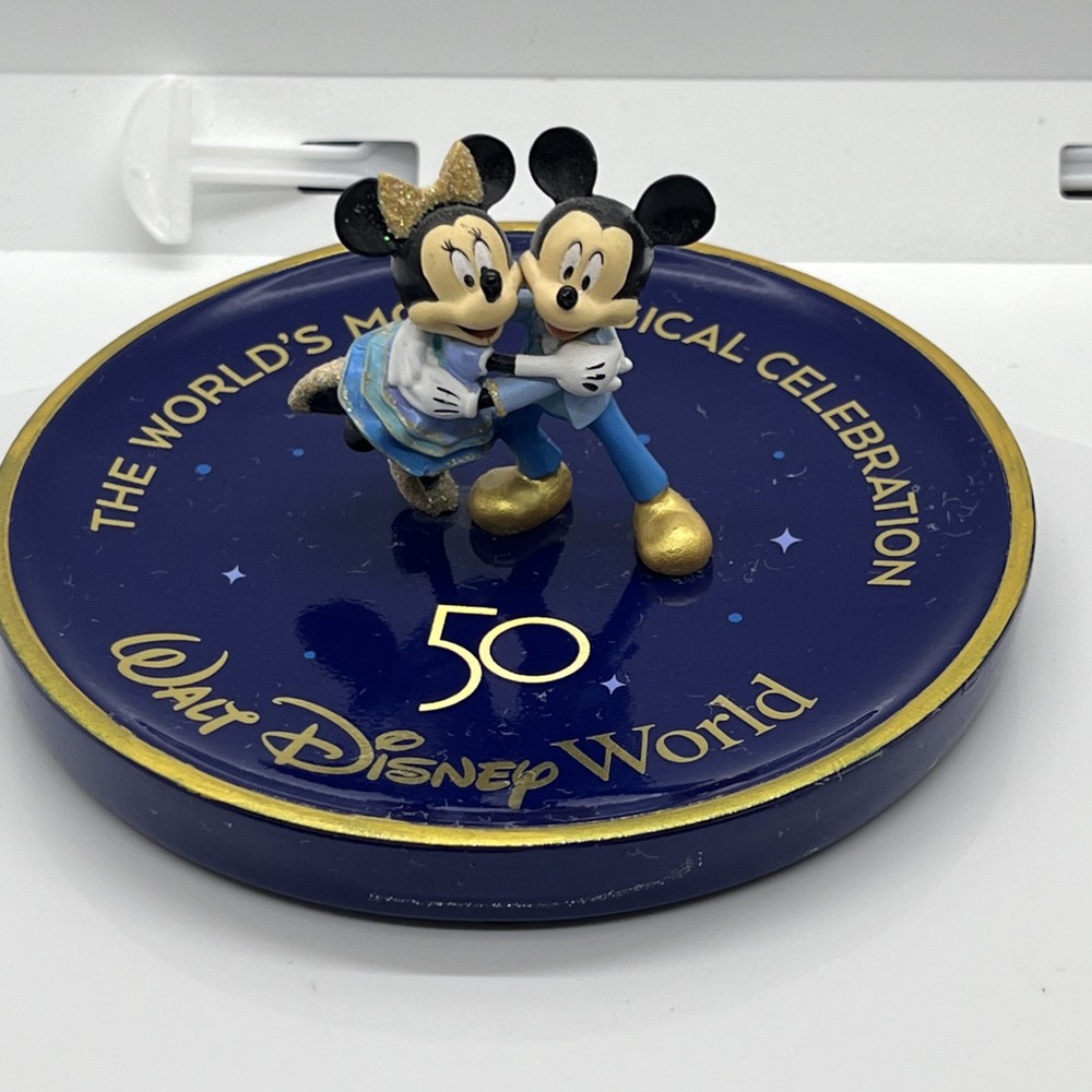 WDW 50th Anniversary Display Piece Mickey Minnie