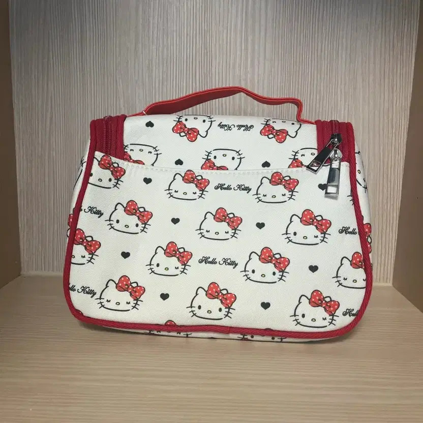 Hello Kitty Pouch Lunch Bag Official