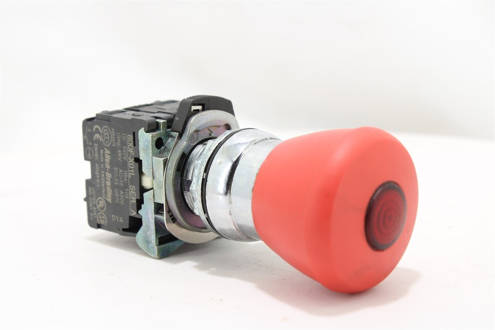 Allen-Bradley 800FM-LMP44 E-Stop 22.5mm Red Illuminated | Push-Pull Operator