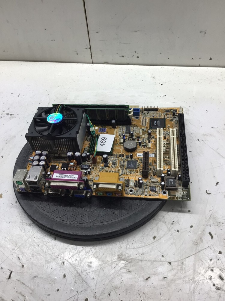 FIC FR33E Intel Celeron 900MHz 512MB NO HDD