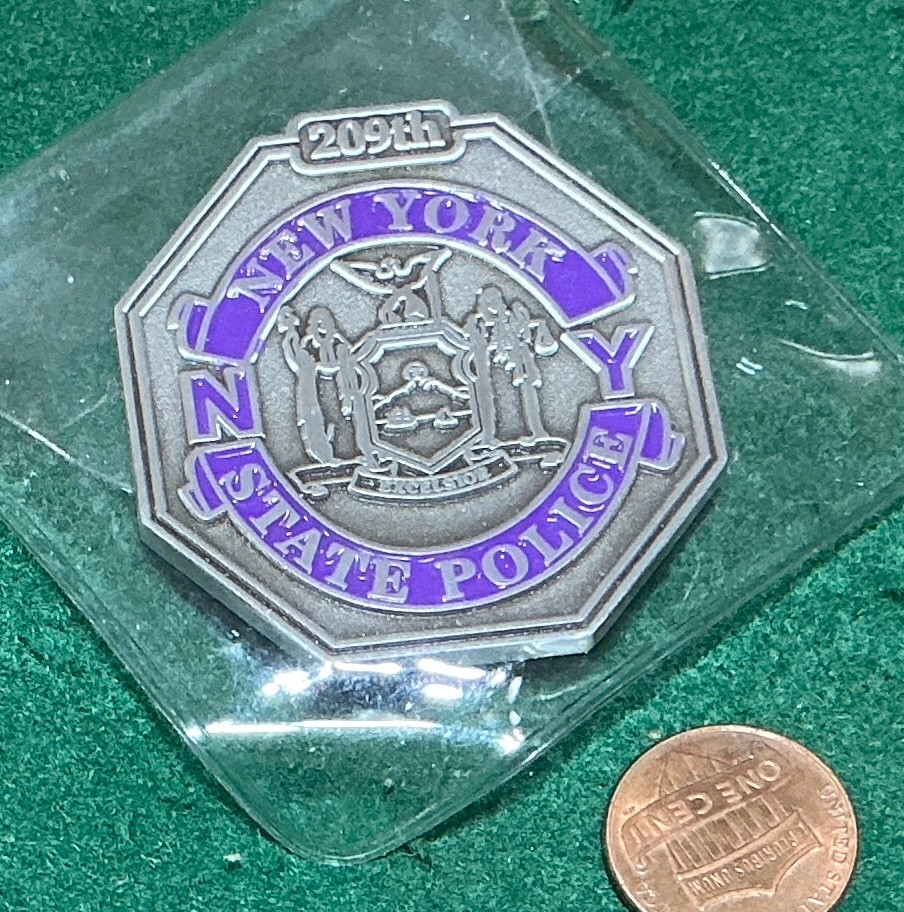 NEW YORK STATE TROOPER DISPLAY SHIELD - COLLECTABLE
