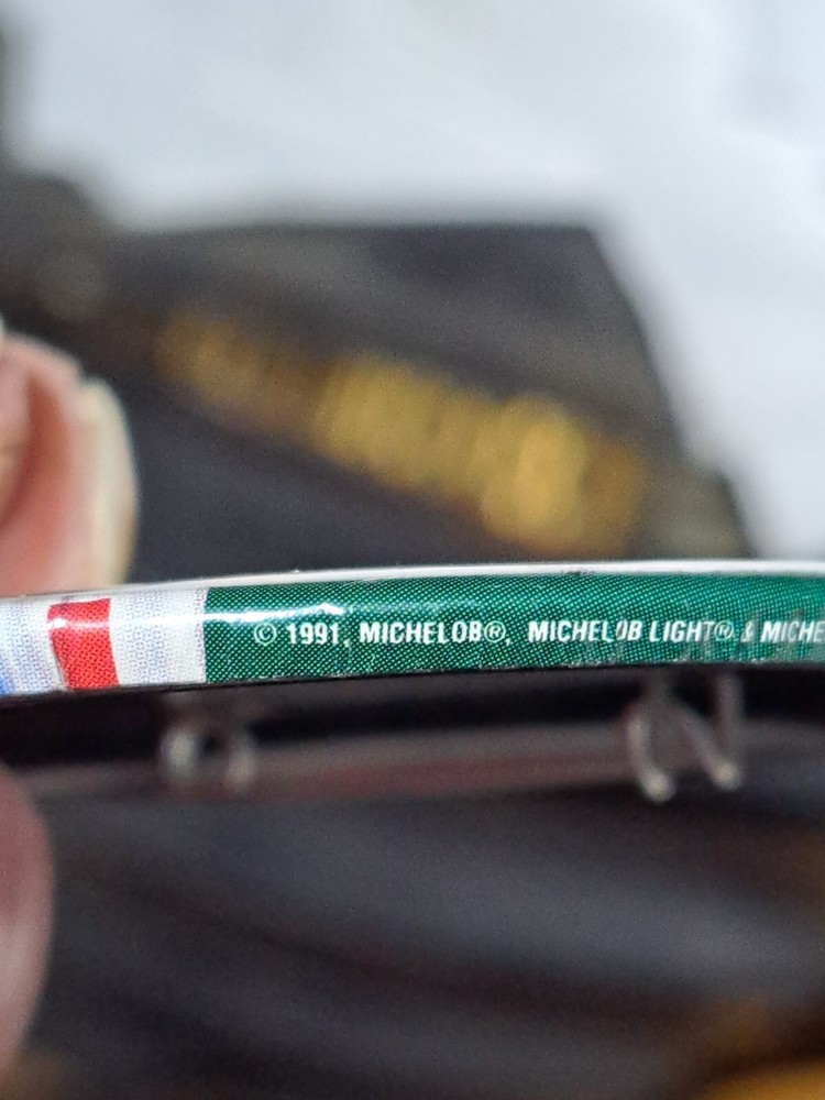 1991 THE BUCK STOPS HERE MICHELOB PIN BACK BUTTON