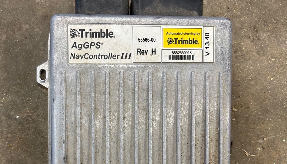 Trimble NavController III w/ cables