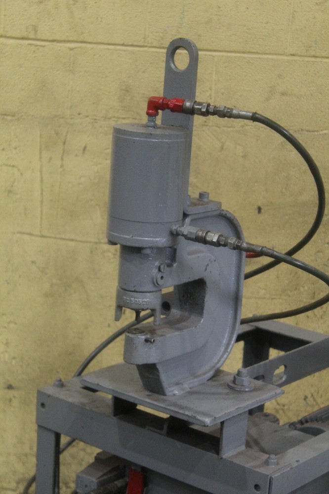 20 TON FABRILINE C FRAME HYDRAULIC FLANGE PUNCH: YODER #69702