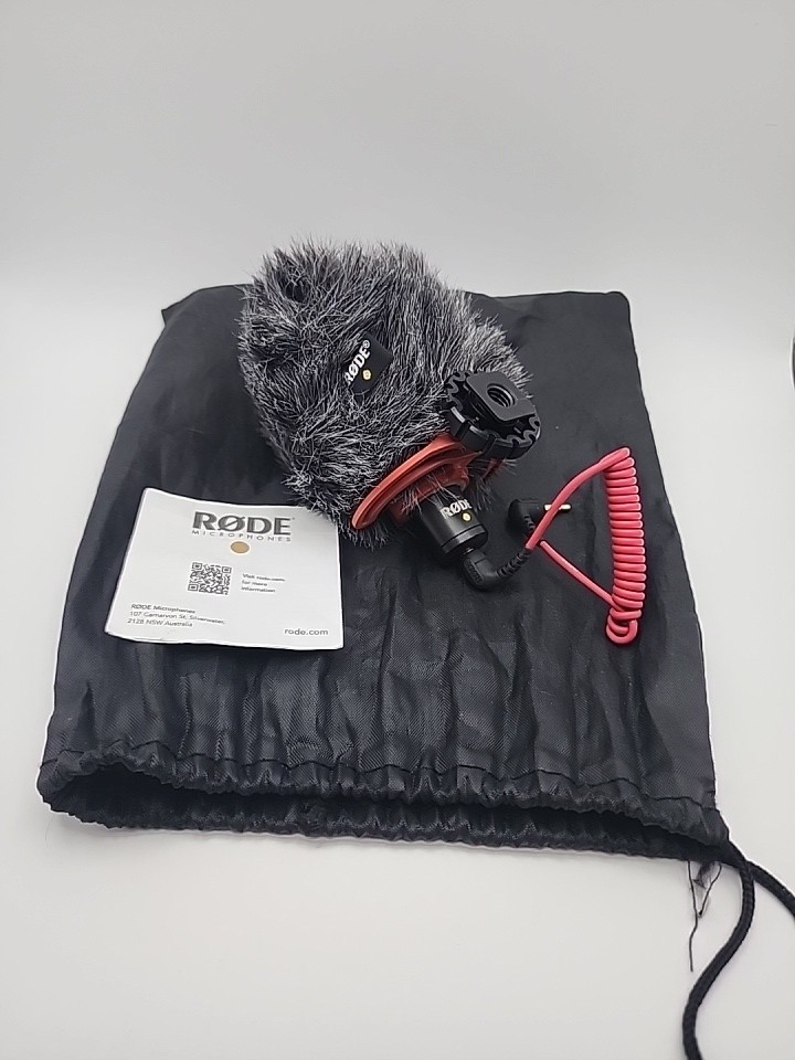 Rode VideoMicro Compact On Camera Microphone