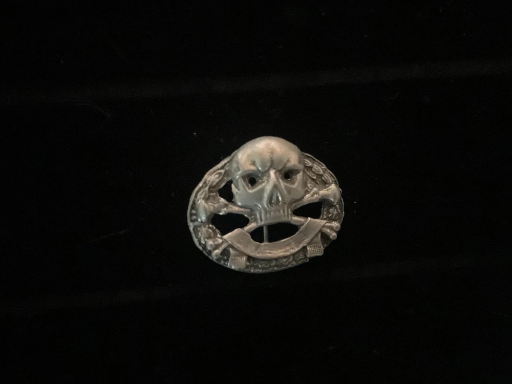 German Skull And Bones Badge