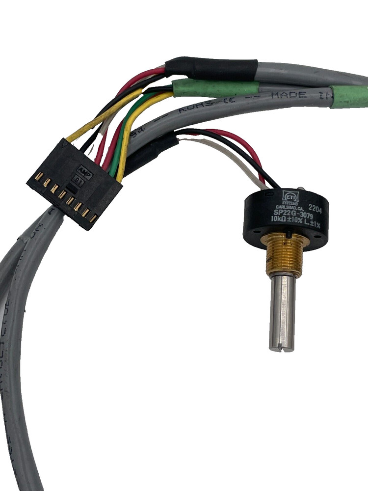 8114257 A&D Pots with harness. Coats