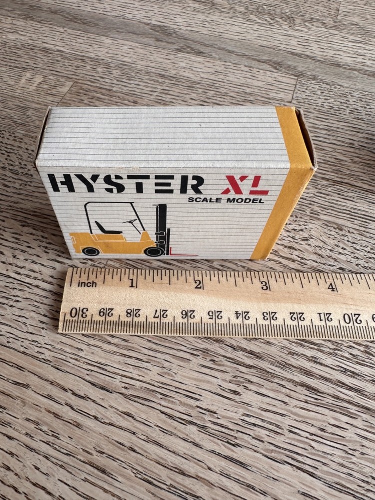 Hyster XL Scale Model