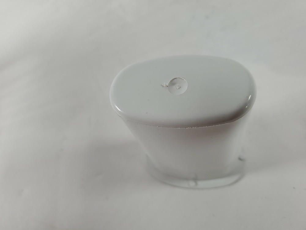 Hamilton Beach Pusher for Model 702R Replacement Part White