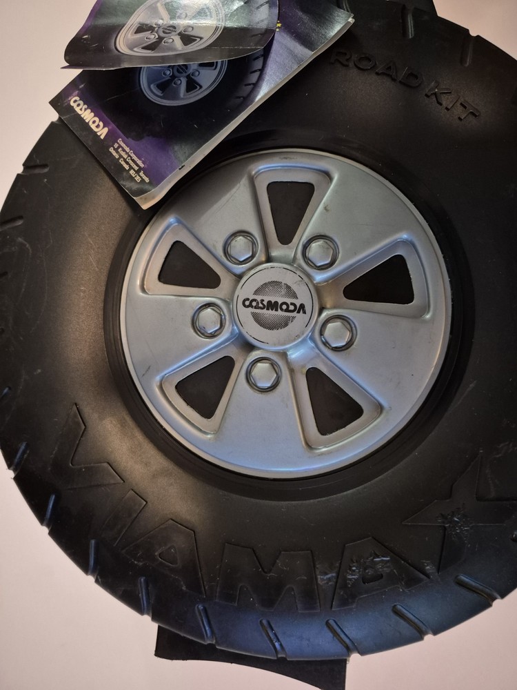 Vintage VIAMAX / COSMODA unopened Roadside Kit (also still Lights up!). NWT