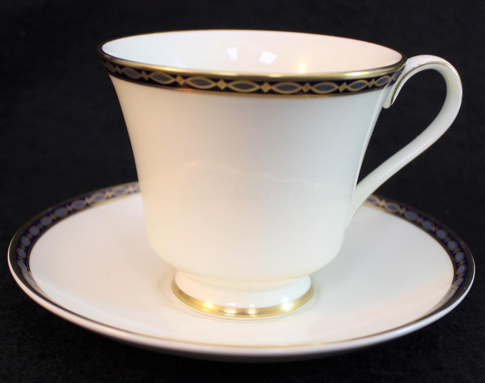 Minton ST JAMES 5-Piece Place Setting GREAT CONDITION