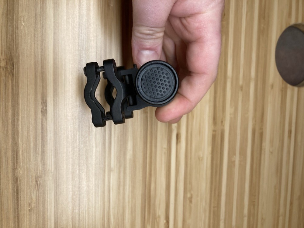 Aimshot Flashlight With Rifle Barrel Mount