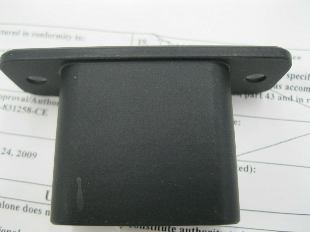 Sirius Technologies 7" & 10" Drink Rail Base Wall Arm Mount FDBASE 8130 NOS