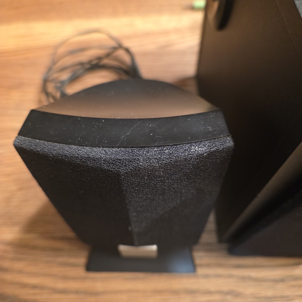 Creative Inspire 2.1 2500 Speaker System Creative Inspire Working