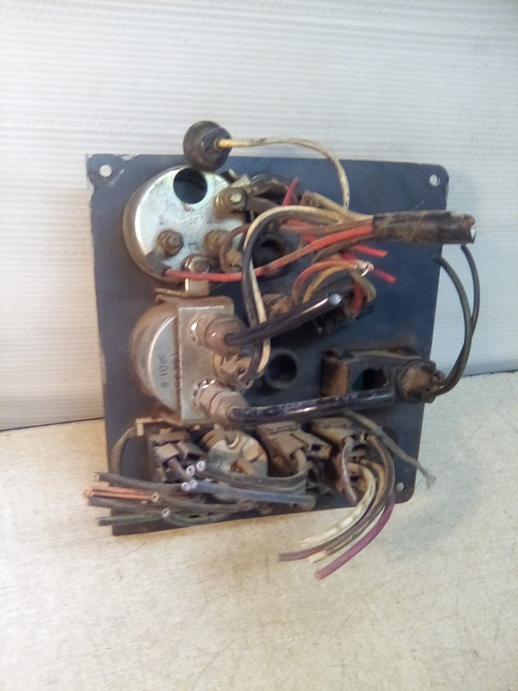 Mack RD600 Gauge Panel