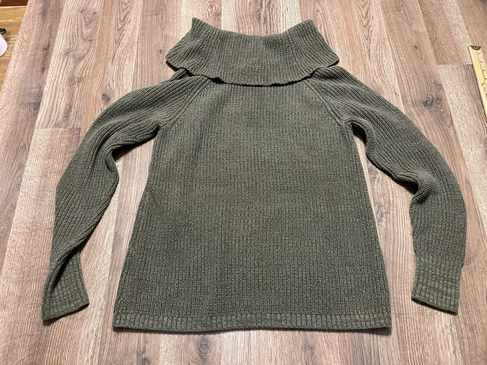 Christopher & Banks Sweater, Women's Size Medium, Green, Turtleneck, Pullover