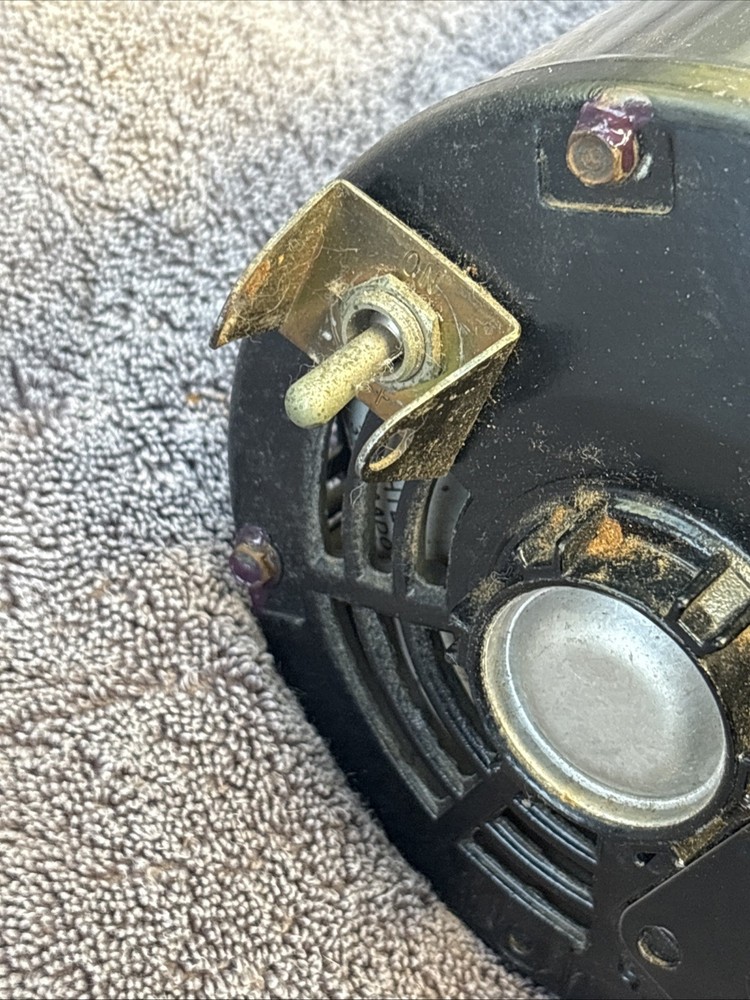** SHIPS TO CA ONLY** Delta 46-700 Motor.