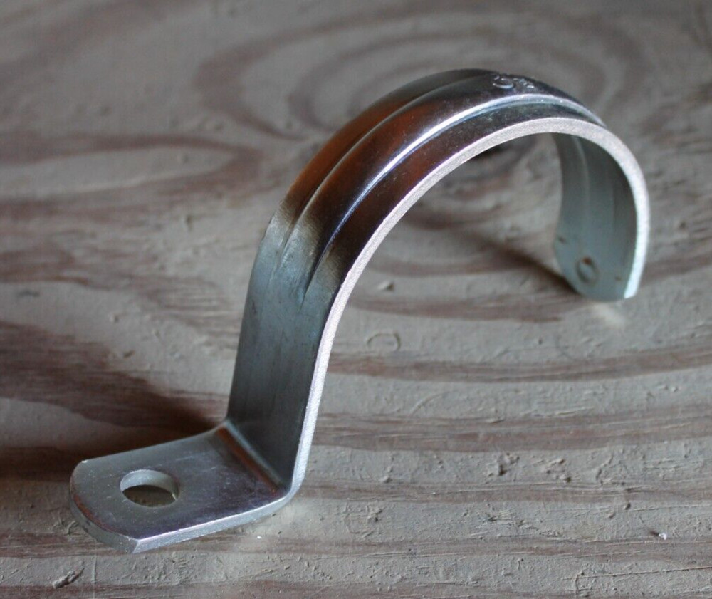 New Unbranded Ridged 3-1/2" 1-Hole Pipe Strap