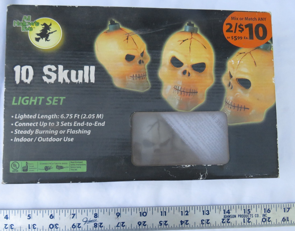 , preview full size image VTG SKELETON SKULL HALLOWEEN 10 STRING LIGHT SET BLOW