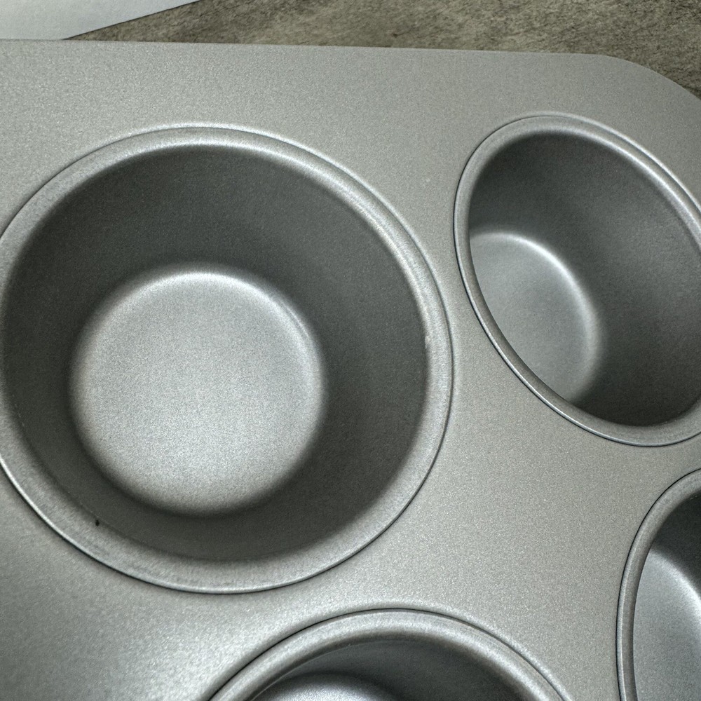 Open Kitchen by Williams Sonoma 3-Piece Essentials Bakeware Set Scuffed Read