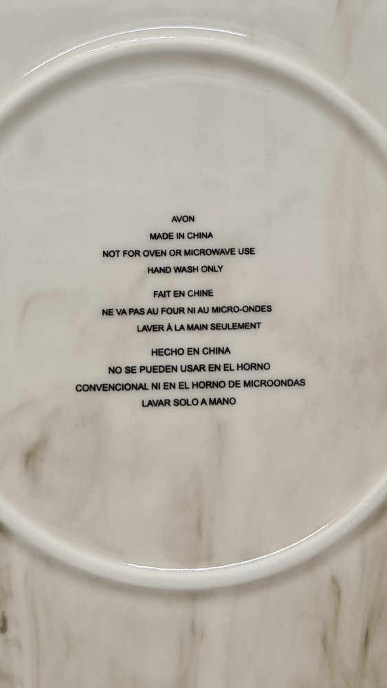 Avon Hello Gorgeous Marble Gold Serving Board