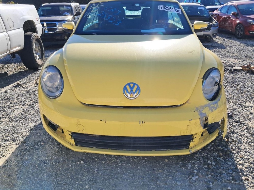 BEETLE 2015 Glove Box 4832147