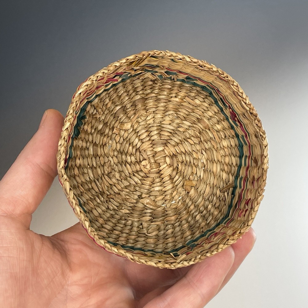 Small Vintage Polychrome Sweetgrass Octagonal Basket Woven Box