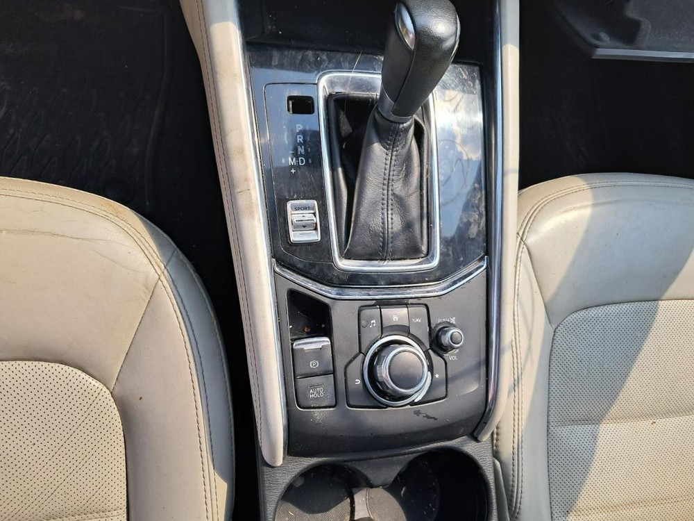 CX-5 2017 Glove Box 4796316