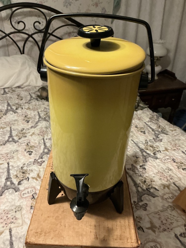 new old stk. 22 cup colormode percolator