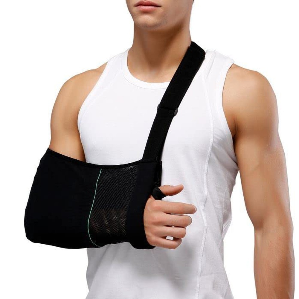Therapist’s Choice® Deluxe Arm Sling with Thumb Loop, Universal Size