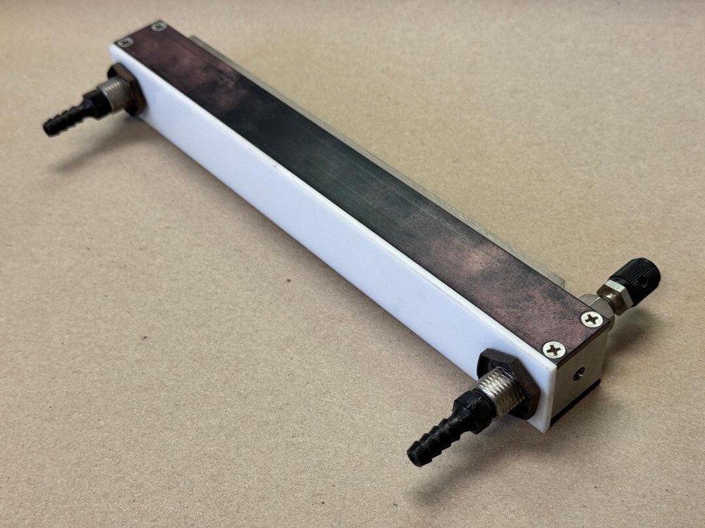 COLE-PARMER AALBORG INSTRUMENTS FM062-01 FLOW METER 0-150, MAX 200PSIG