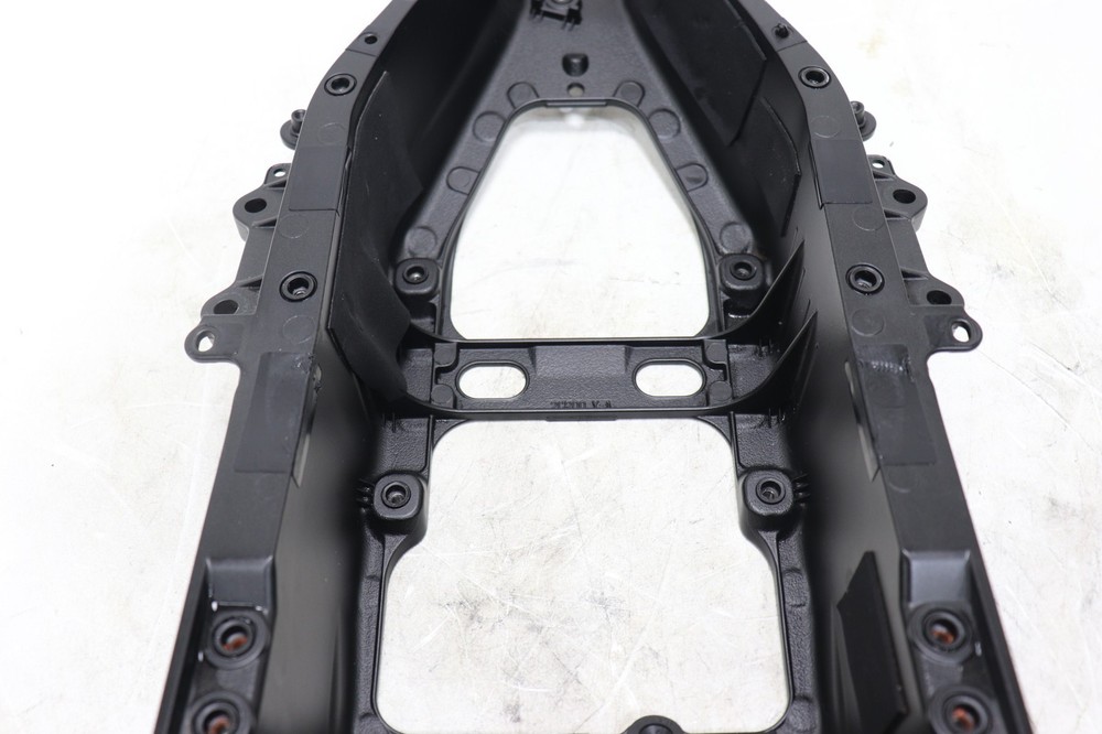 17-25 YAMAHA YZF R1 OEM REAR SUBFRAME BACK SUB FRAME *MINT*