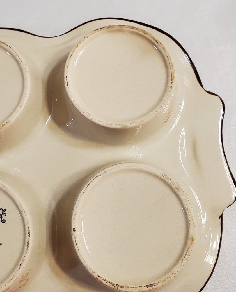Temptations Bakeware & Rack 6 Muffin Pan ½ Cup Each Orange & Brown