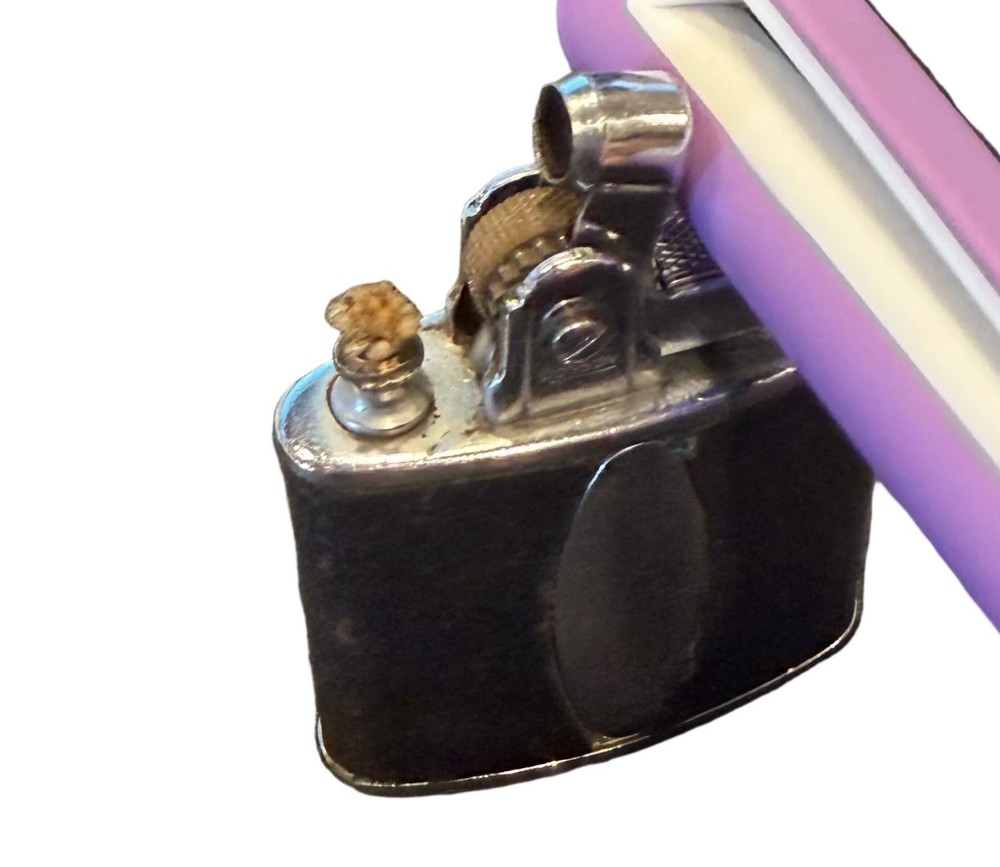 Vintage Ronson De-Light Standard Pocket Lighter