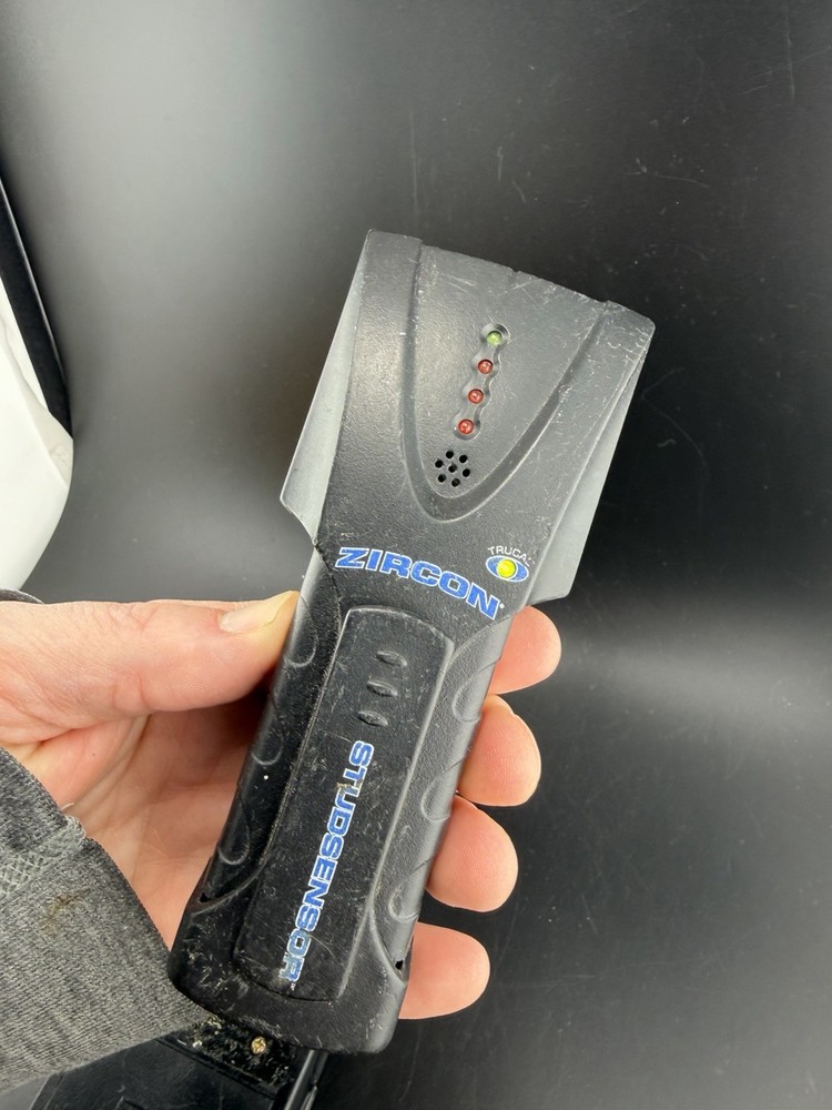3 ZIRCON STUDSENSOR Stud Sensor Electronic Wall Stud Finder WORKS TESTED