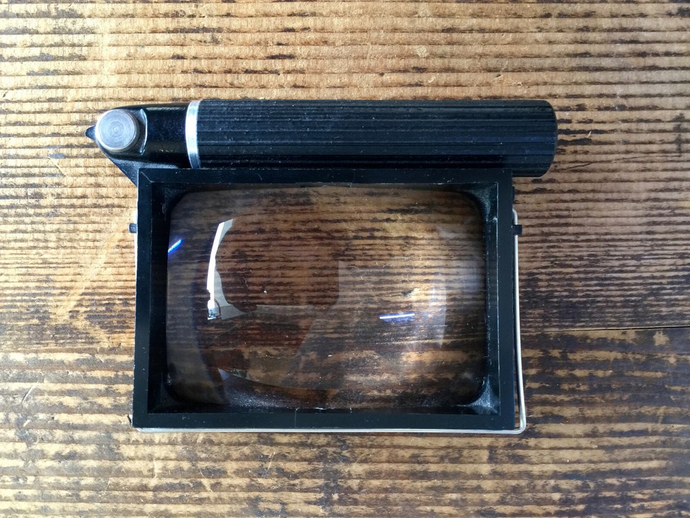 Vintage Bakelite Magnifying Loupe Mautner Dresden c. 1970 Folding Handle & Frame